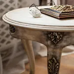 Boutique Classic In Center