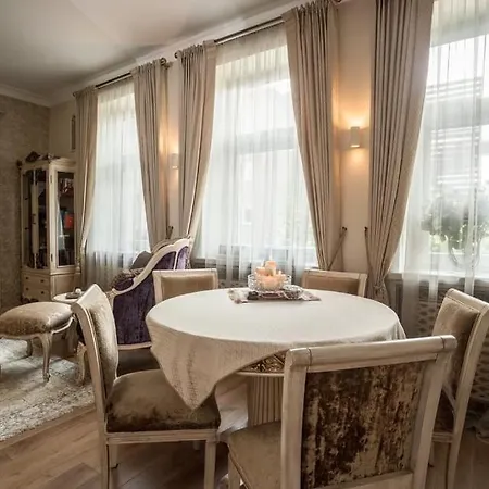 Apartment Boutique Classic In Center