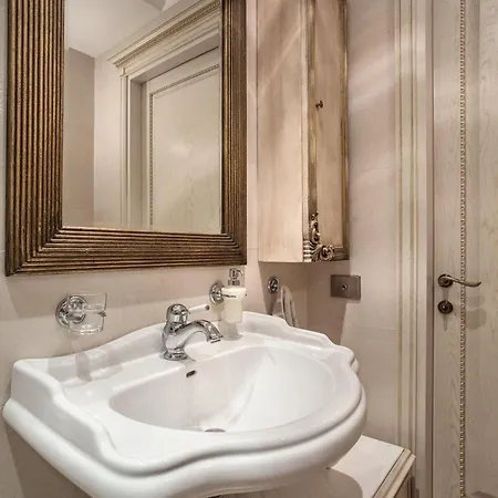 Boutique Classic In Center Apartment Kaunas