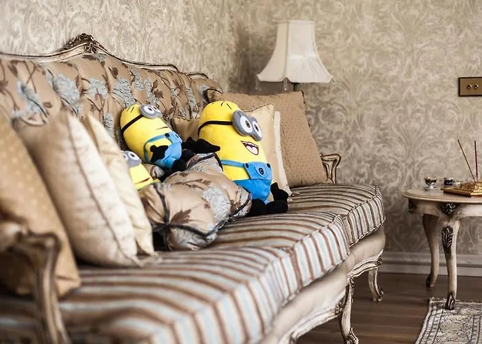 Boutique Classic In Center